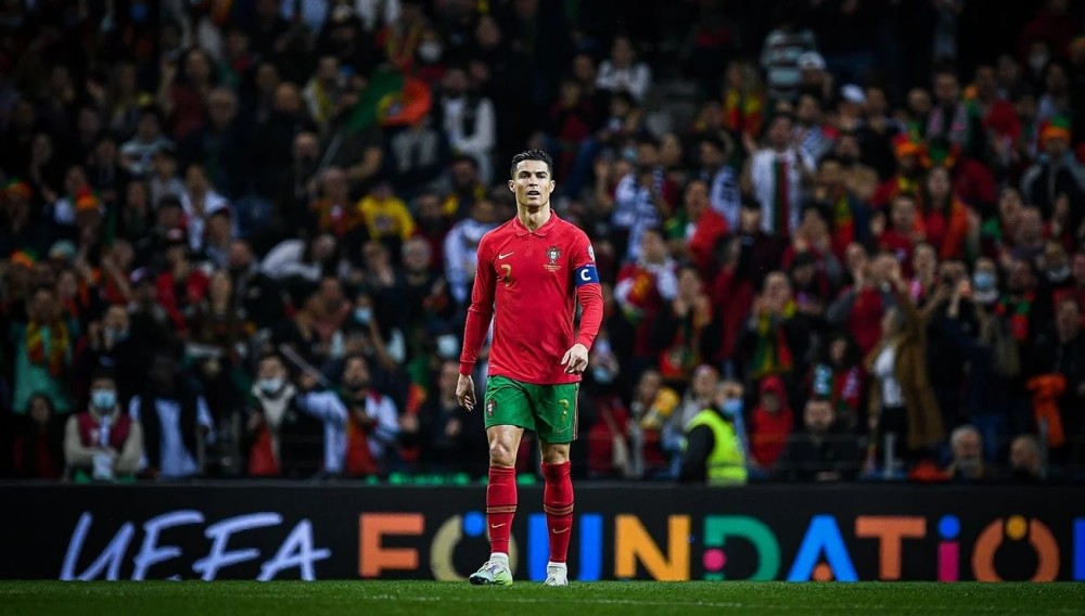 于球队争夺 于球队争夺