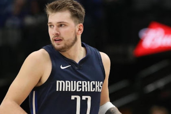 目前勇士队 目前勇士队