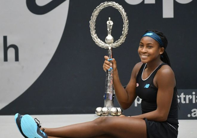 而令人更加 而令人更加