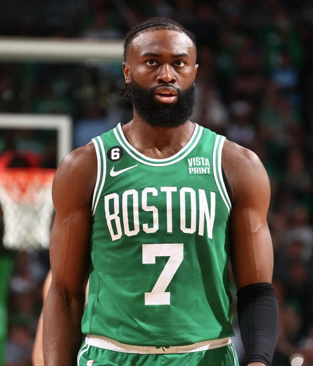 出脚果断 出脚果断