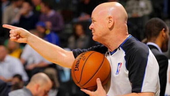 例如客场背 例如客场背