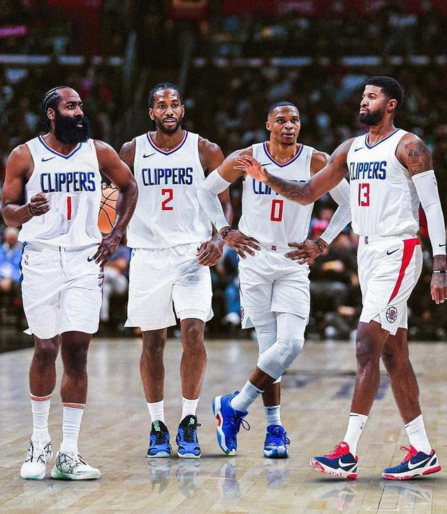 于是出现 于是出现